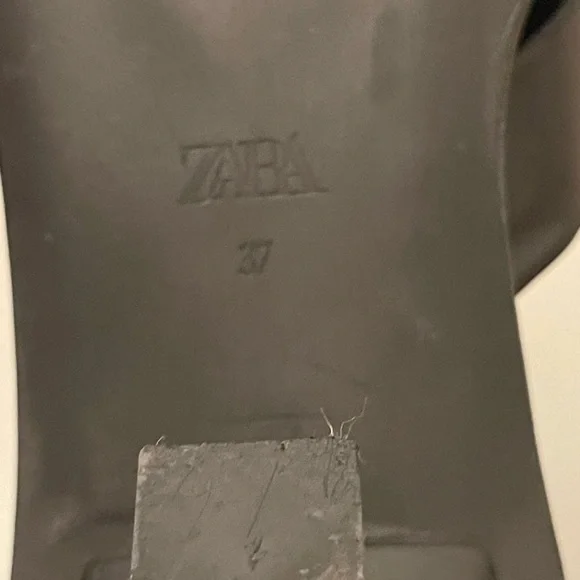 Zara | Black Leather Heeled Mules - Picture 9 of 12